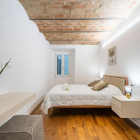 Milton Apartment *