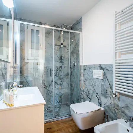 Milton Apartment *